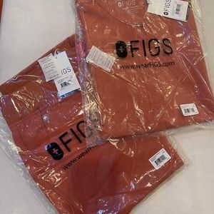 BrandNew with Tag Figs Uniform Set Jogger Size Petite M Top Size XS